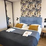 Apartamentyprzymorzu Reymonta דירה